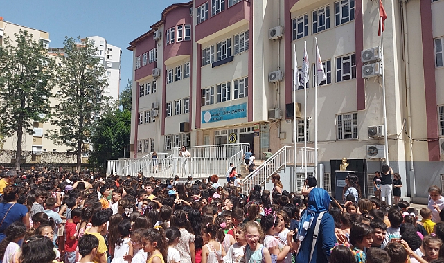 Hanım Ömer Çağıran'da Karne Heyecanı