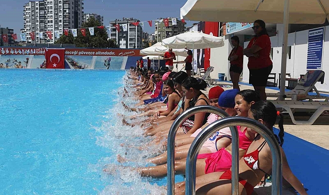 Hedef yüzme bilmeyen çocuğun kalmaması