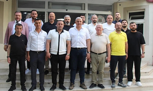 Isparta 32 Spor'da yönetim görev dağılımını yaptı