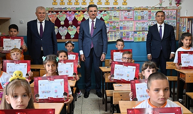 Isparta'da 76 bin 458 öğrenci karne heyecanı yaşadı