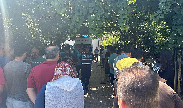 Kayınpederini, kayınvalidesini ve komşularını öldürüp, 2 kişiyi de yaraladı