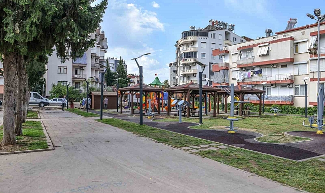 Kepez İsmet İnönü Parkı yenilendi