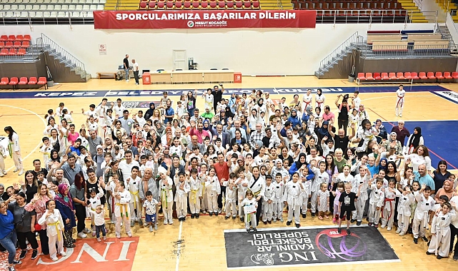 Kepez'de Tekvando Heyecanı: 120 Sporcu Kuşak Atladı!