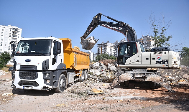 Kepez'den Akdeniz Sanayi Sitesi'ne temizlik hamlesi