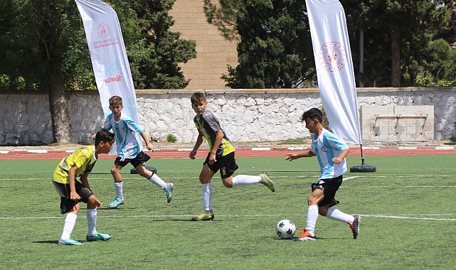 Küçükler Türkiye Futbol Şampiyonası, Burdur'da başladı