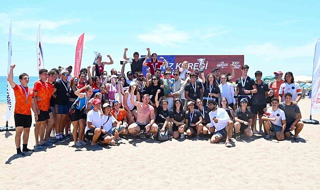 Manavgat'ta deniz küreği çoşkusu yaşandı