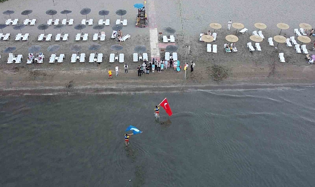 Plajlara mavi bayraklar çekildi, turizm sezonu başladı