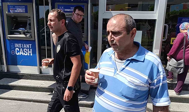 'Sadaka mı gönderiyorsun' diyen dolandırıcılara tüm parasını kaptırıyordu
