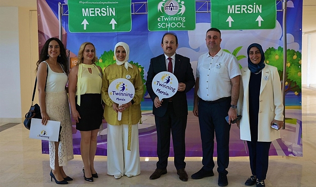 Vali Pehlivan, 'eTwinning Okul Etiketi Belge Takdim Töreni'ne katıldı