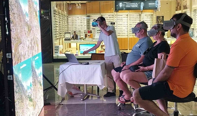 VR etkinliğiyle Mersin'i yeniden keşfettiler