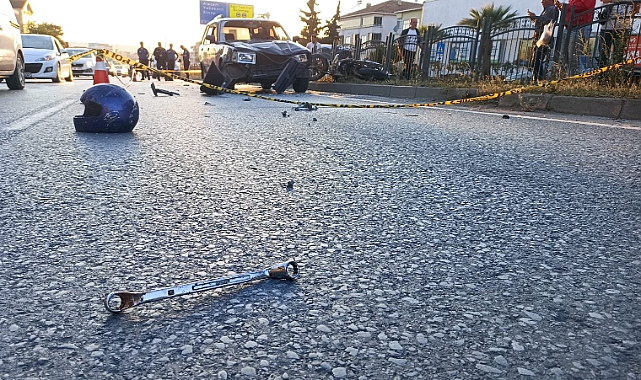 Yaya geçidinde otomobilin çarptığı motosikletli öldü