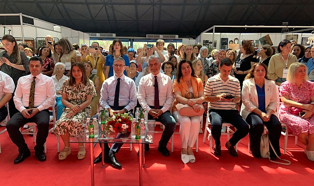 Yıl boyunca yaptıkları eserleri sergilediler