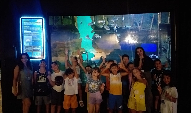 Adile Teyze Öğrencilerinden Akvaryum gezisi