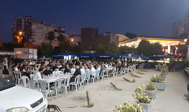 Ali Bahar için evinin önünde yemek verildi