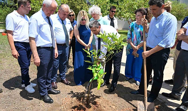 Antalya'da 15 Temmuz şehitleri anısına 253 fidan dikildi