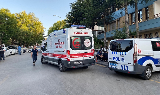 Baba, oğlu ve kızını önce rehin aldı sonra tabancayla öldürüp, intihar etti