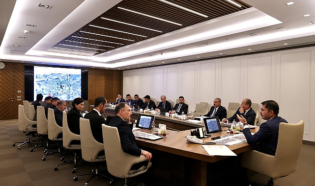 Bakan Kurum: Kötü günlerin izlerini silene kadar daima deprem bölgesinde olacağız