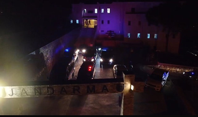 Bodrum'da VIP minibüs ile göçmen kaçakçılığı: 4 tutuklama