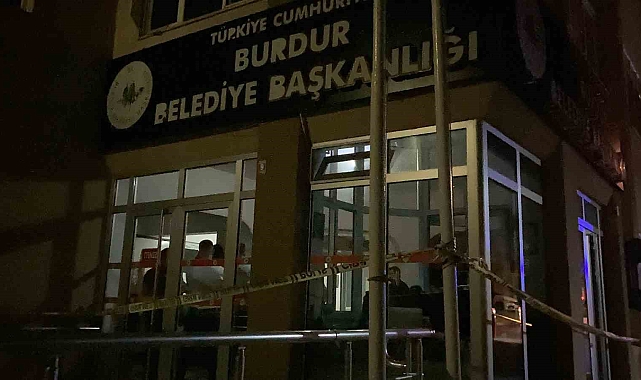 Burdur Belediyesi'nde Güvenlik Görevlisi Nöbet Değişiminde Kanlar İçinde Bulundu