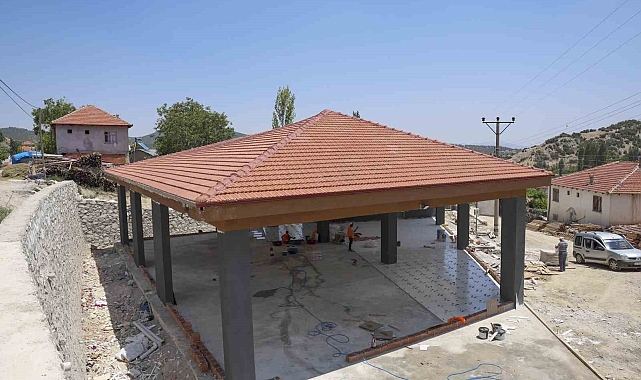 Dereköy'de çok amaçlı salon inşaatında sona gelindi