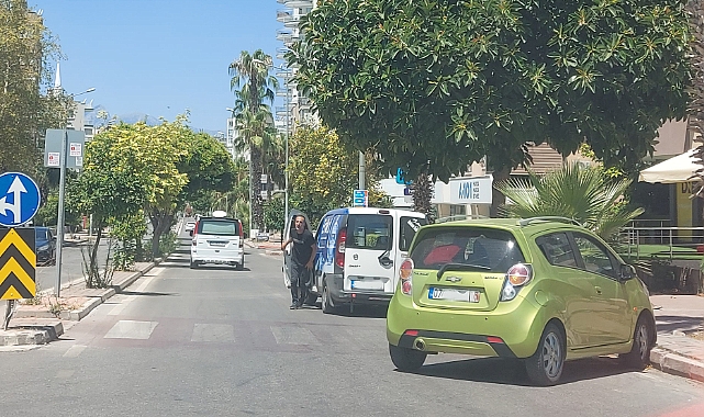 Dönemedi lastiğini patlattı