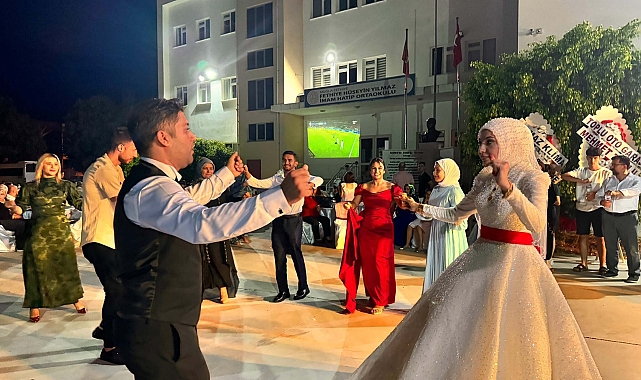 Düğünde milli maç heyecanı