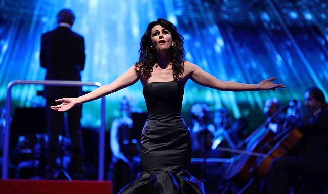 Dünyaca ünlü soprano Emma Shapplin 9 Ekim'de Antalya'da