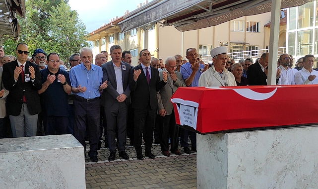 Eski milletvekili toprağa verildi