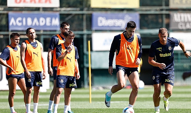 Fenerbahçe günü çift antrenmanla tamamladı