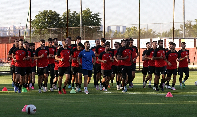 Gençlerbirliği yeni transferleriyle sezonu açtı