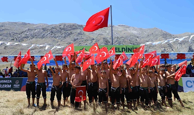 Gökbel'in başpehlivanı Enes Doğan