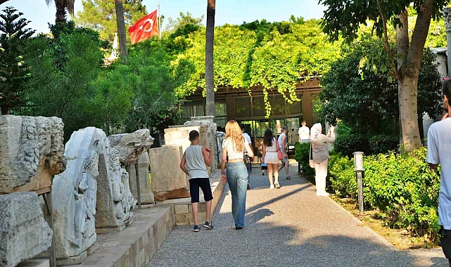 İadesi sağlanan tarihi eserler ziyaretçi sayısını artırdı