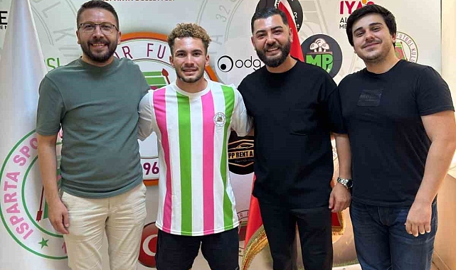 Isparta 32 Spor'dan sağ kanat takviyesi