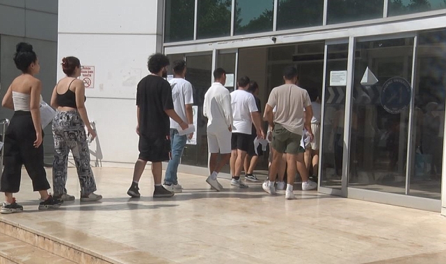Kapılar kapanınca KPSS'ye giremediler, 4 aday kapıdan döndü