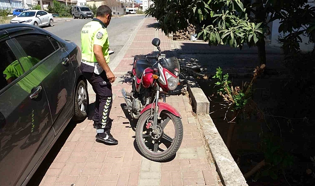 Kaza yapan ehliyetsiz motosiklet sürücüsüne 27 bin 460 TL para cezası