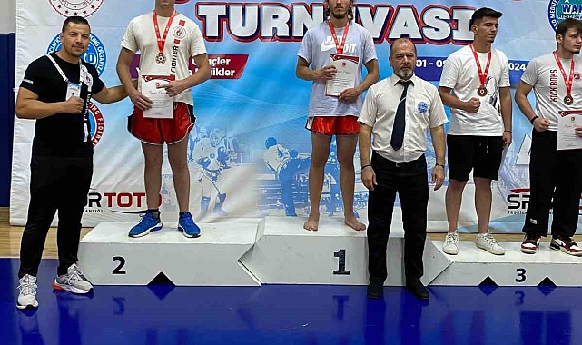 Kemer Belediyesi Kick Boks sporcularından büyük başarı
