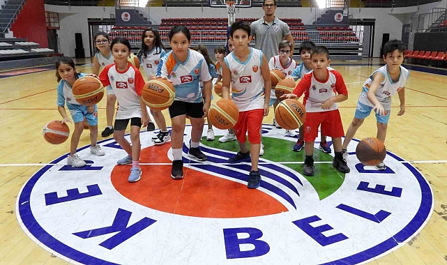 Kepez Basketbol Kulübü, geleceğin takımını oluşturuyor