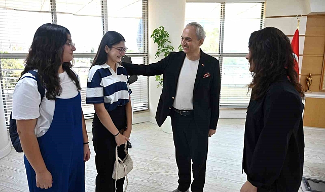 Kocagöz, LGS Türkiye birincilerinden Naz'ı makamında ağırladı