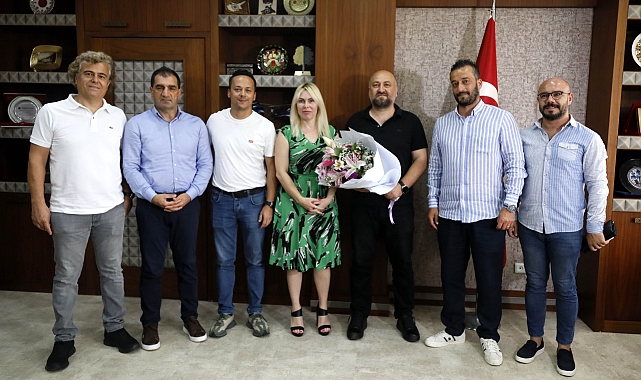 Malzeme alınamadığı için ameliyatların iptal edildiği üniversite hastanesi, borçlarını sıfırladı