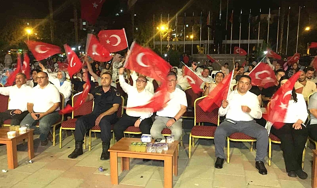 Mersin Erdemli'de 15 Temmuz coşkusu
