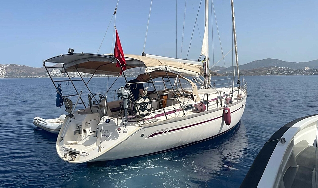 Milas'ta 82 kaçak göçmen ile 3 göçmen kaçakçısı yakalandı