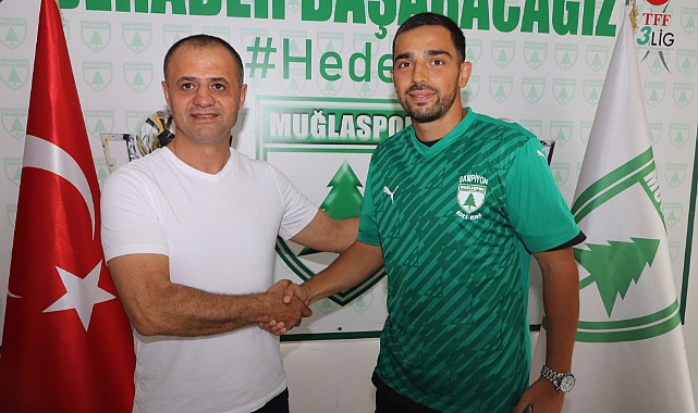 Muğlaspor'da imzalar sürüyor