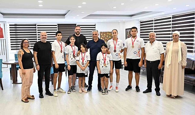 Muratpaşa'nın 'Kızıl Fırtınası' yeni şampiyonlar yetiştiriyor