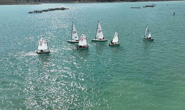 Sorkun Barajı'nda su sporları gösterisi büyük ilgi gördü