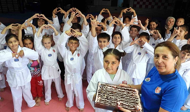 Spor yaparken sosyalleşiyorlar
