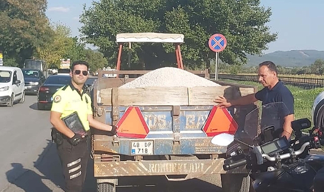Sürücülere reflektör uyarısı