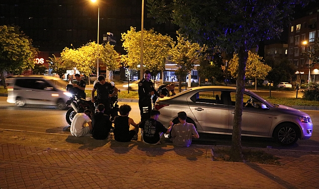 Yola attıkları poşetten uyuşturucu madde çıktı
