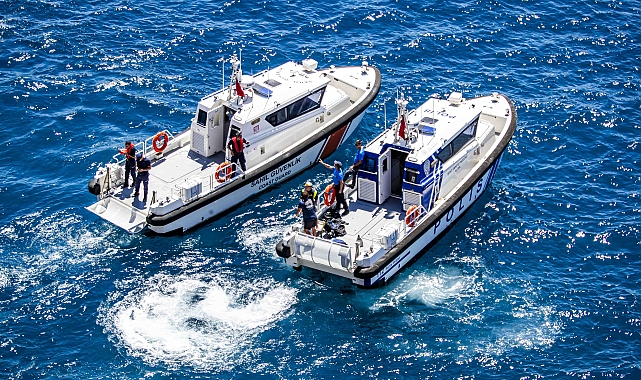 2 amatör dalgıç, suyun altında ceset buldu
