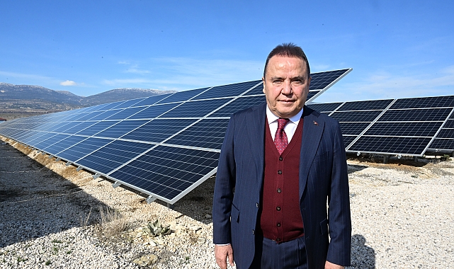 Antalya Büyükşehir, enerjisini güneşten alıyor
