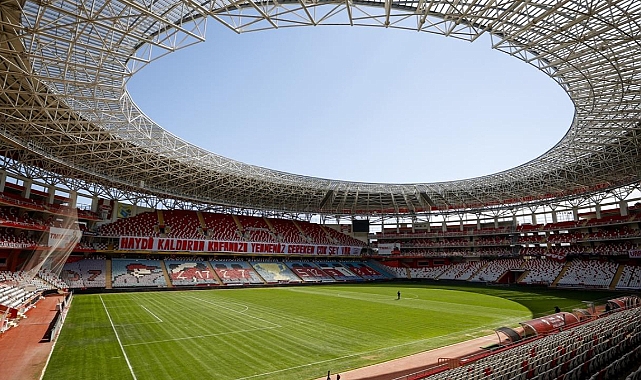 Antalya'da 11'ler belli oldu! Antalyaspor – Göztepe